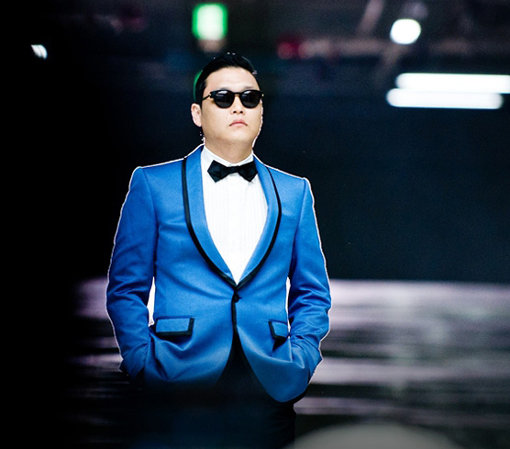 ‘아임 어 젠틀맨!’ 싸이의 신곡 ‘젠틀맨’은 또 한 번 전 세계를 강타할 것인가. 12일 ‘젠틀맨’이 공개돼 경쾌한 사운드와 쉬운 멜로디로 전 세계 팬들의 귀를 사로잡았다. 사진제공｜YG엔터테인먼트