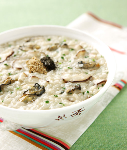 본죽 ‘버섯굴죽’