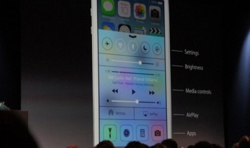 ‘애플 iOS7 공개’