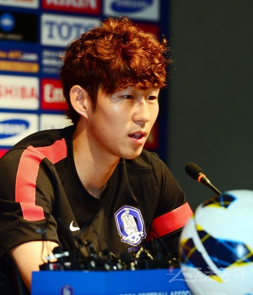 독일 분데스리가 레버쿠젠으로 이적한 손흥민. 스포츠동아DB