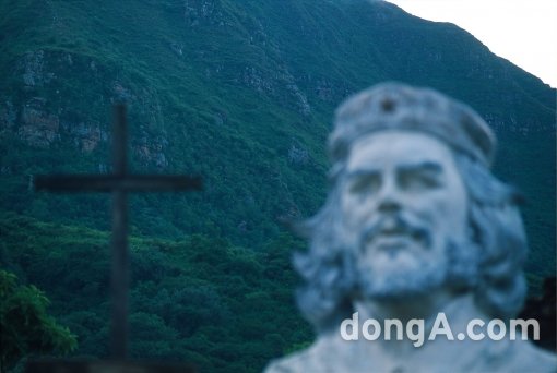 한국 강제욱 ‘체의 마지막 혁명’ 사진 제공 | 세종문화회관