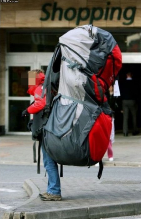 ‘엄마 안심시킬 배낭’. 사진출처 | lolpix.com