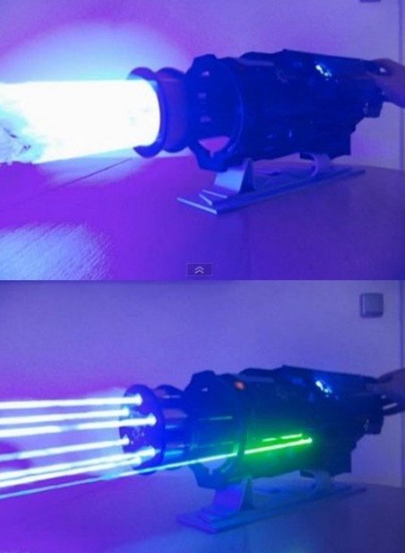 레이저 기관총 공개. 사진출처 | 온라인 게시판