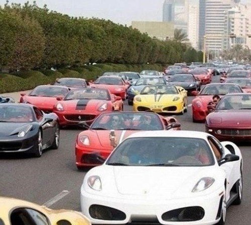 두바이 흔한 국민차