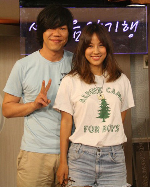 가수 이상순-이효리(오른쪽). 사진제공|EBS