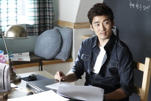 영화 ‘레드카펫’을 촬영하고 있는 연기자 윤계상. 사진제공|사람엔터테인먼트