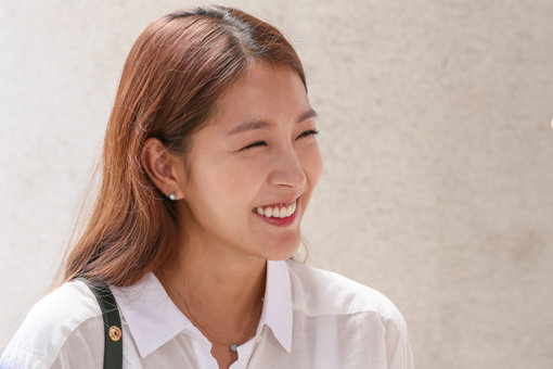 ‘아시아의 별’이라는 타이틀을 내려놓고 드라마 ‘연애를 기대해’를 통해 신인 연기자로서 첫 발을 내딛는 보아. “드라마에서 보아를 찾기보다는 작품 자체를 편하게 봐 달라”며 소감을 밝혔다. 사진제공|KBS