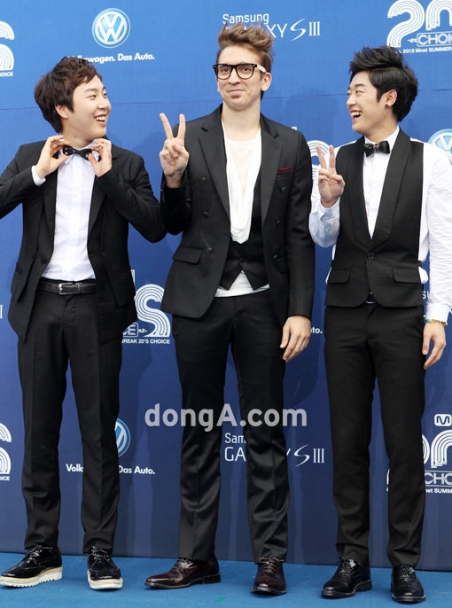 ‘버스커버스커’