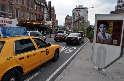 미국 뉴욕 맨해튼의 거리. 미국은 자동차왕국답게 합리적이면서도 효율적인 운전면허시험제도로 유명하다. 특히 운전면허 응시자뿐만 아니라 청소년들에게도 철저하게 교통, 안전운전에 대한 교육을 시행하고 있다. 스포츠동아DB