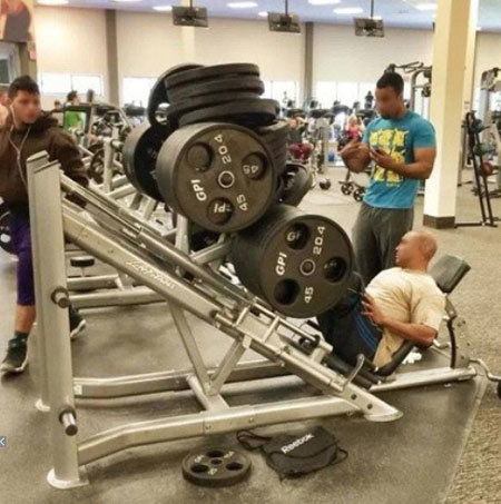 헐크 다리 가진 남자