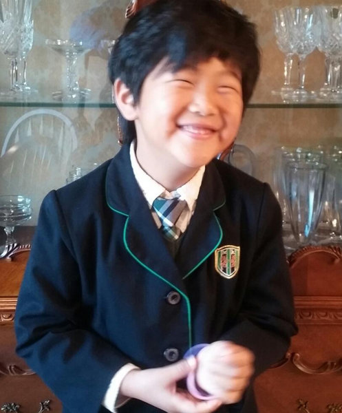 준수 유치원 졸업사진 근황 공개