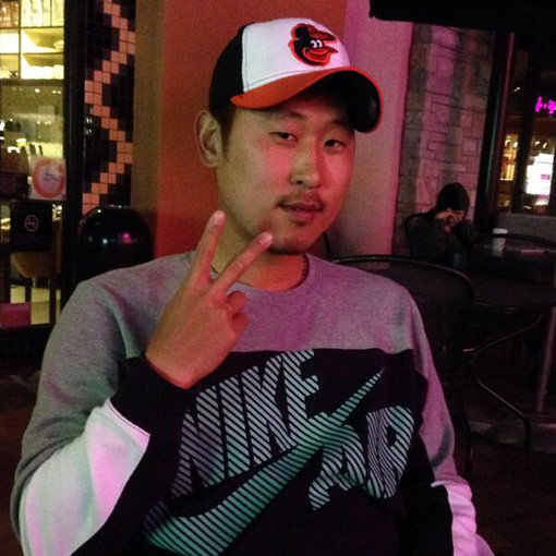 메이저리그 진출이라는 윤석민의 오랜 꿈이 실현될 것으로 보인다. 미국 언론은 13일(한국시간) 윤석민이 볼티모어와 계약에 합의했다고 전했다. 윤석민은 이미 12일 자신의 트위터에 볼티모어 모자를 쓰고 찍은 사진을 올려 계약이 임박했음을 암시했다.사진출처｜윤석민 트위터