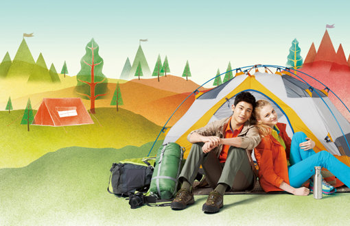 올해 오토캠핑에 이어 백패킹 열풍이 일면서 아웃도어 브랜드들의 캠핑시장 공략이 본격화 되고 있다. 특히 솔로캠핑, 백패킹, 글램핑 등으로 라인을 세분화 하는 전략을 펼치고 있다. 백패킹 시장을 겨냥하고 있는 마모트의 제품들. 사진제공|마모트