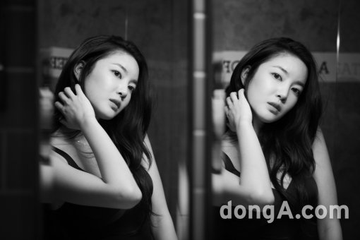 NS윤지가 “열심히 활동해 포털 사이트에 ‘NS윤지 안 뜨는 이유’ 연관 검색어를 지워버릴 것”이라고 각오를 다졌다. 정준화 기자 jjh@donga.com