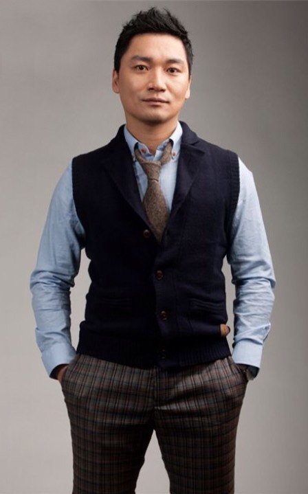 배우 조재윤.