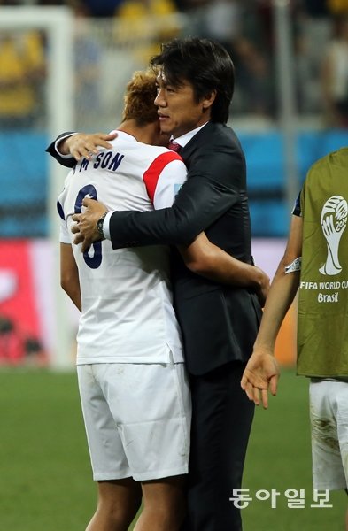 손흥민-홍명보(오른쪽). 동아일보DB