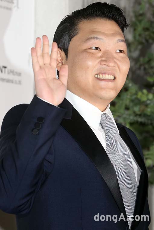 싸이가 박지성-김민지 커플의 결혼식에 참석하고 있다. 동아닷컴 국경원 기자 onecut@donga.com