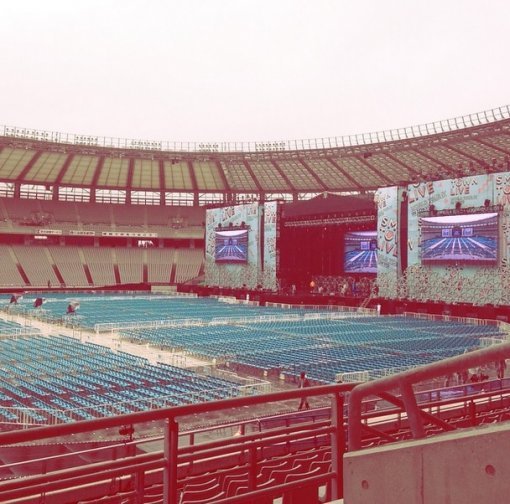 빅토리아 인스타그램에 애도의 글과 함께 올라온 사진(출처|빅토리아 인스타그램)