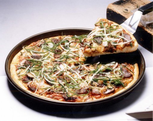 과식을 부르는 음식. 동아일보DB.