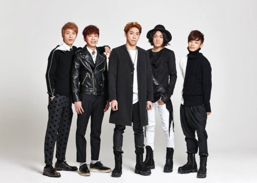 버스터리드, 사진|에버모어뮤직