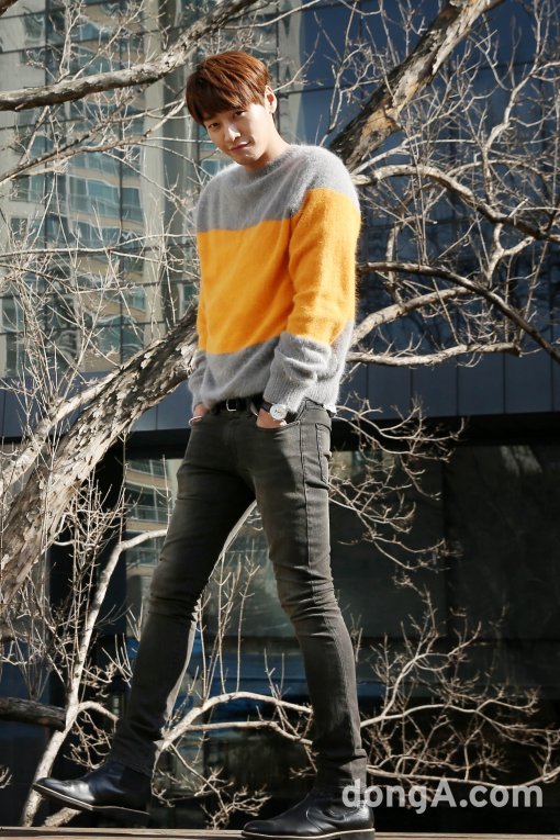 극에서 사회부 기자로 열연한 김영광, 기자로서의 경험이 어땠느냐는 질문에 “오오~ 기자는 못할거 같다”며 고개를 저었다. 동아닷컴 국경원 기자 onecut@donga.com