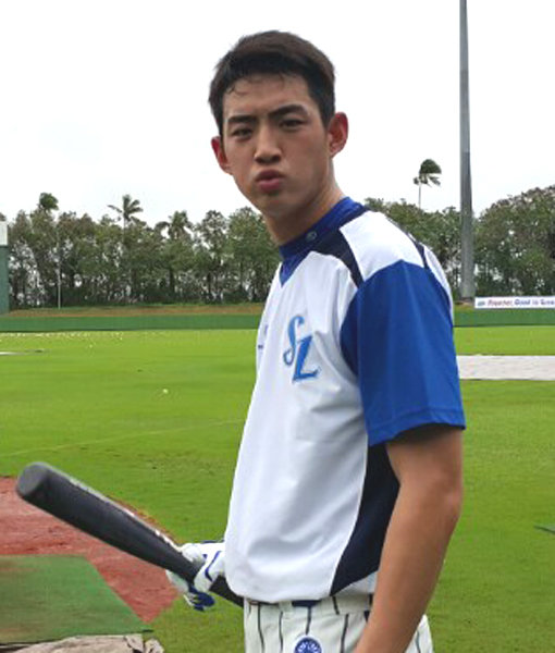 삼성의 차세대 스타 구자욱이 10일 열린 오키나와 자체 청백전에서 홈런을 터뜨리며 불을 뿜었다. 구자욱은 수비에서도 가능성을 뽐냈다. 사진제공｜삼성 라이온즈