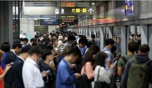 가장 붐빈 지하철역