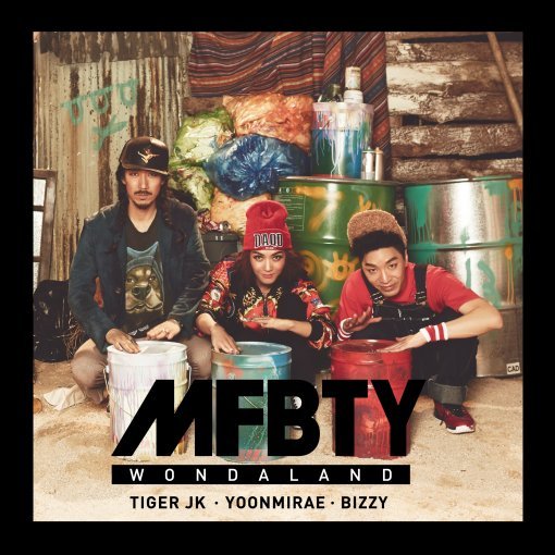 MFBTY, 사진｜필굿뮤직