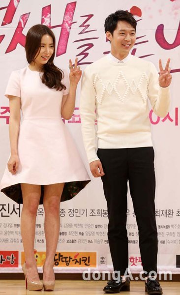 SBS 새 드라마 ‘냄새를 보는 소녀’의 신세경-박유천(오른쪽). 동아닷컴DB