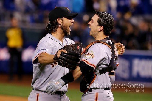 지난해 월드시리즈 우승 배터리 샌프란시스코 자이언츠 매디슨 범가너-버스터 포지. ⓒGettyimages멀티비츠