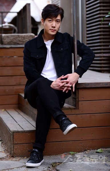 조현재는 ‘용팔이’를 통해 데뷔 15년 만에 악역에 도전했다. 그는 “이번 작품으로 연기인생에 새로운 돌파구를 마련했다”며 만족감을 나타냈다. 김민성 기자 marineboy@donga.com