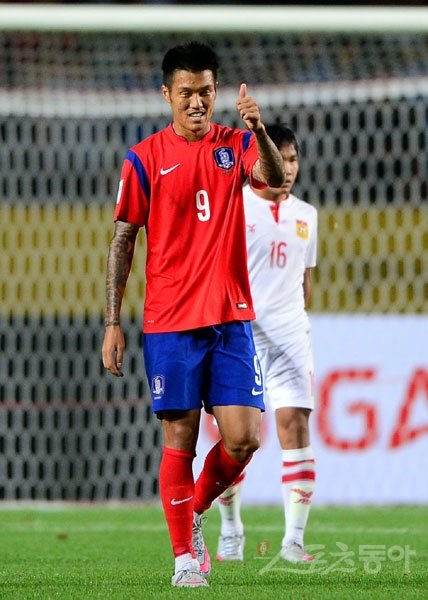 축구국가대표팀 석현준은 17일 오후 9시(한국시간) 비엔티안에서 열릴 라오스와의 2018러시아월드컵 아시아 2차 예선 G조 6차전에서 선발출전이 유력하다. 황의조와 주전 원톱을 다투는 석현준에게는 기량을 뽐낼 기회다. 스포츠동아DB