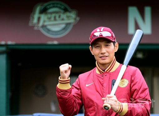 넥센 염경엽 감독은 스프링캠프를 마무리하며 팀을 둘러싼 우려의 시선에 대해 “물음표를 얼마나 느낌표로 바꾸느냐에 따라 성적이 달라진다. 올 시즌에 넥센의 향후 3년이 달려있다”고 밝혔다. 스포츠동아DB