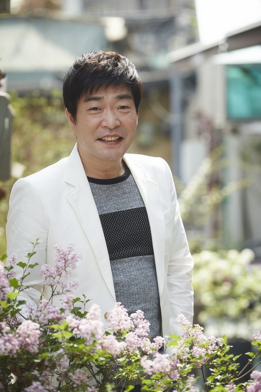 배우 손현주. 사진|호호호비치