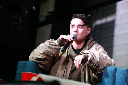 딘, 사진｜유니버설뮤직