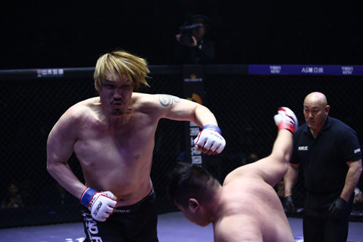 최홍만(왼쪽). 사진제공|로드FC