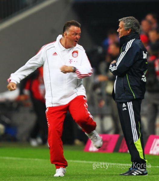 루이스 판 할 감독(좌)과 조세 무리뉴 감독(우). ⓒGettyimages이매진스