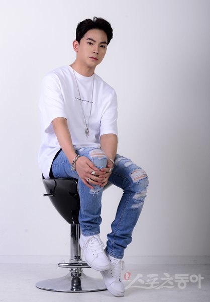 DJ 더 노드 사내 스튜디오 인터뷰. 김진환 기자 kwangshin00@donga.com