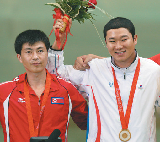 김정수(39), 진종오(37·kt).