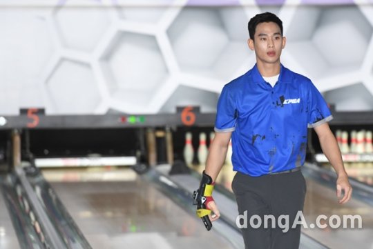 김수현 '스트라이크의 짜릿함'