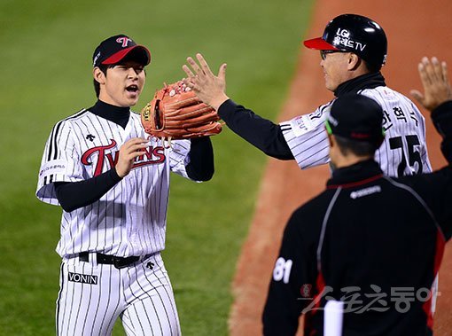 LG 안익훈(왼쪽). 스포츠동아DB