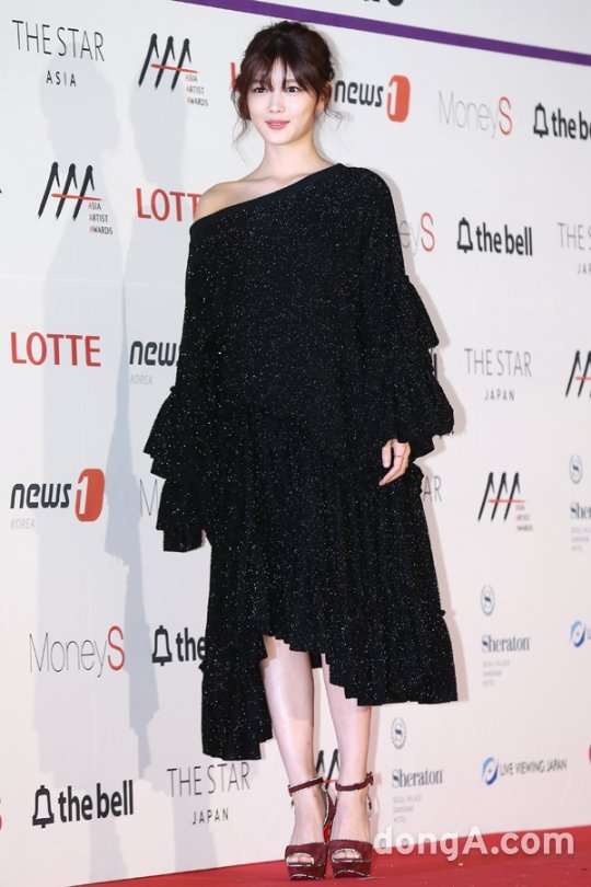 김유정 \'부정할 수 없는 예쁨\'