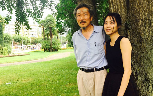 홍상수 감독(왼쪽)과 김민희. 사진제공|전원사