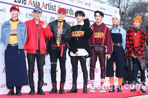 그룹 NCT. 동아닷컴DB