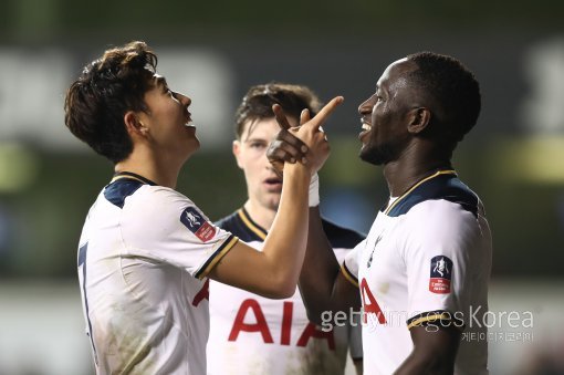 손흥민(좌)과 무사 시소코. ⓒGettyimages이매진스