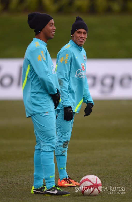 호나우지뉴(왼쪽)와 네이마르. ⓒGettyimages이매진스