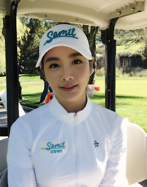 투어 3년 차 박결이 우승이라는 목표를 위해 비장한 각오로 새 시즌을 맞고 있다. 2월 말까지 미국 캘리포니아주 무어필드 인근에서 전지훈련을  실시해온 박결이 연습 중 카트 안에서 잠시 휴식을 취하고 있다. 사진제공 | 리한스포츠