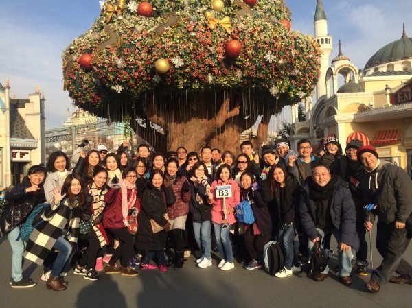 한국관광공사 등은 동남아 등 방한시장 다변화를 위한 노력으로 현지 대형 기업의 인센티브 관광을 적극 추진하고 있다. 사진은 2016년 12월 태국 방콕보험 인센티브 투어 에버랜드 방문
