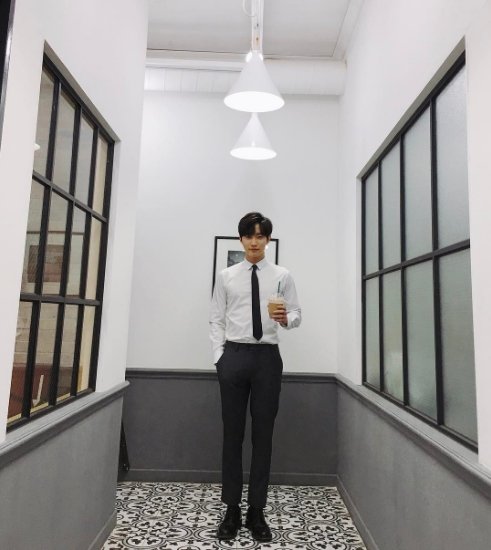 사진|진영 인스타그램