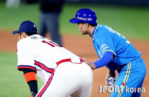 롯데 이대호-삼성 이승엽(오른쪽). 사진제공｜스포츠코리아